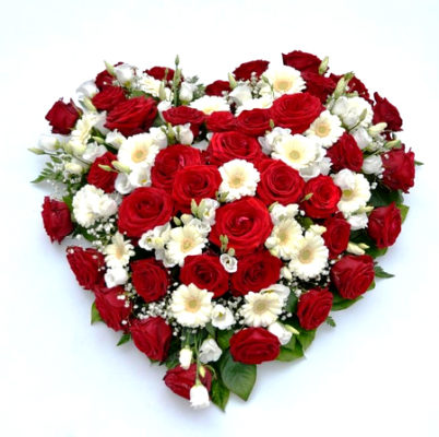 heart of roses large